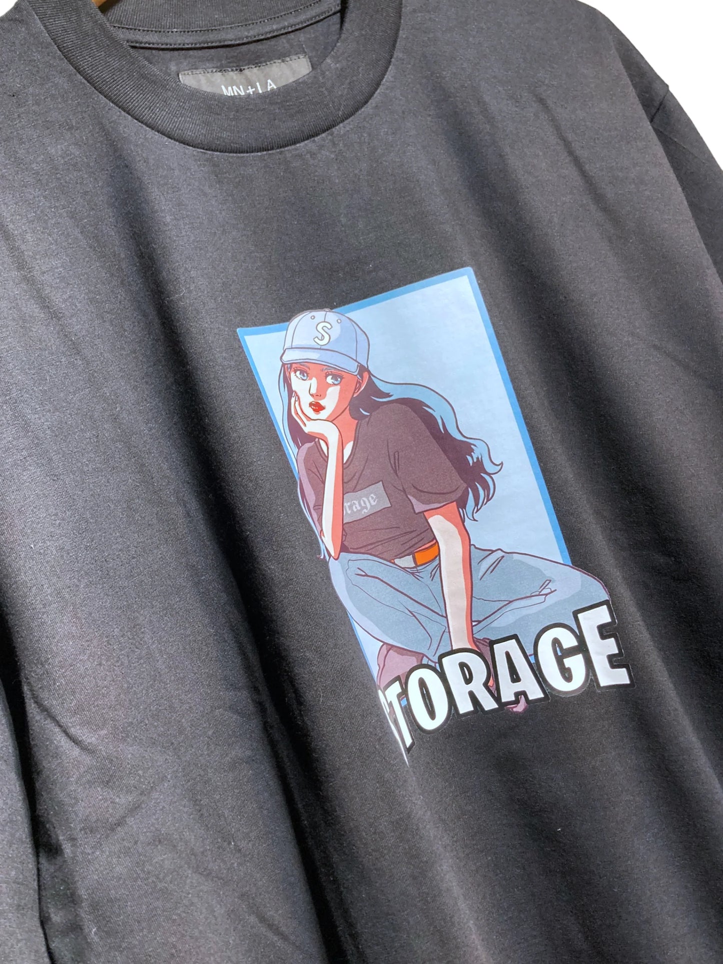 STORAGE 90's ANIME【BLUE HAIR GIRL】Tシャツ